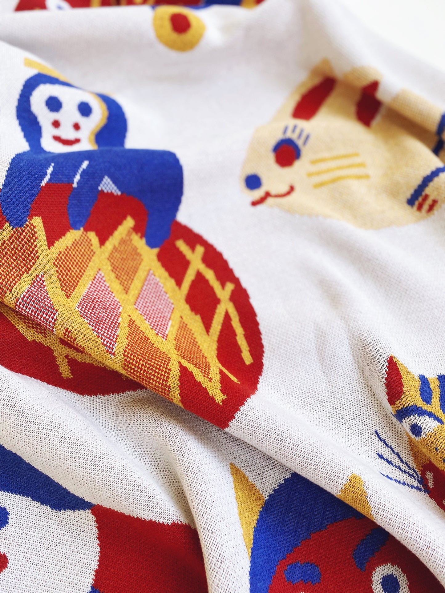 'Kyodo Gangu' Japanese Folk Toys Blanket - Large Knit Throw